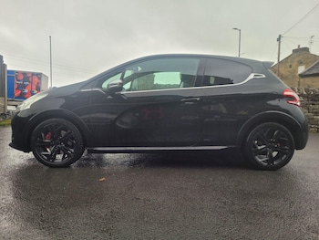 Used Peugeot 208 2013 for sale - 76671542: Photo