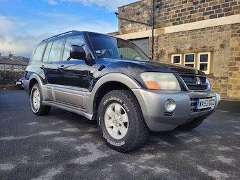 (53) - 3.2 DI-D Elegance 5dr