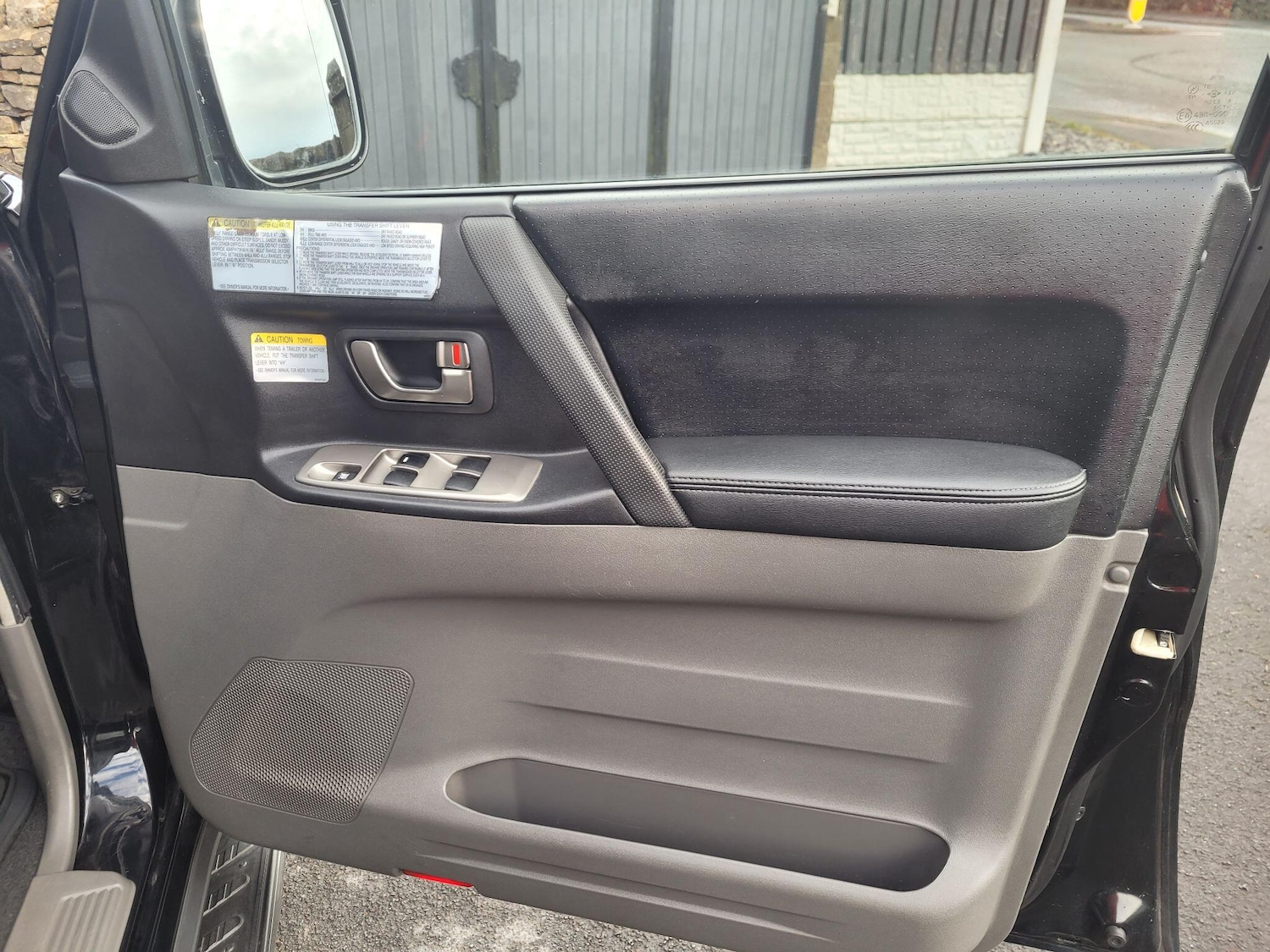 Used Mitsubishi Shogun 2003 for sale - 76485310: Photo 29