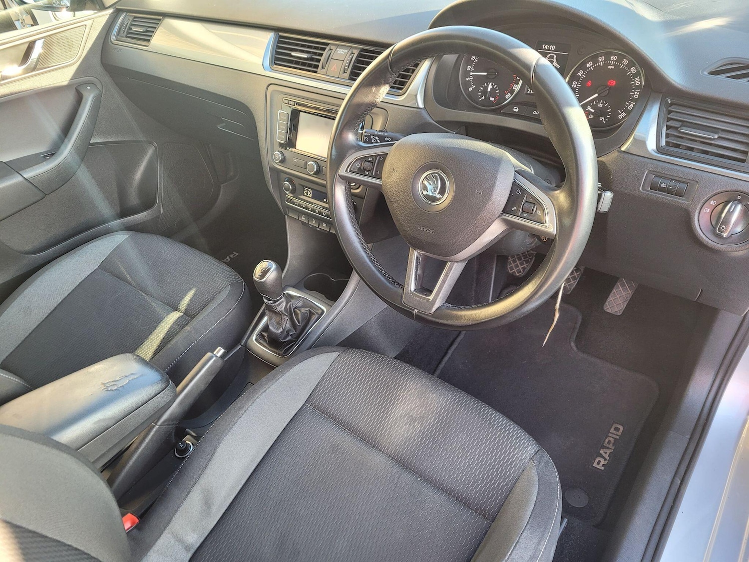 Used Skoda Rapid Spaceback 2015 for sale - 76801729: Photo 13