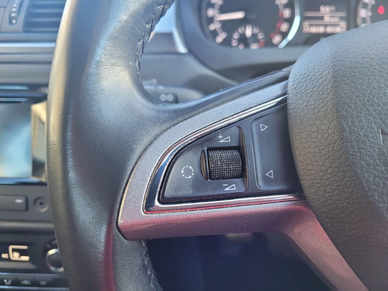 Used Skoda Rapid Spaceback 2015 for sale - 76801729: Photo 37