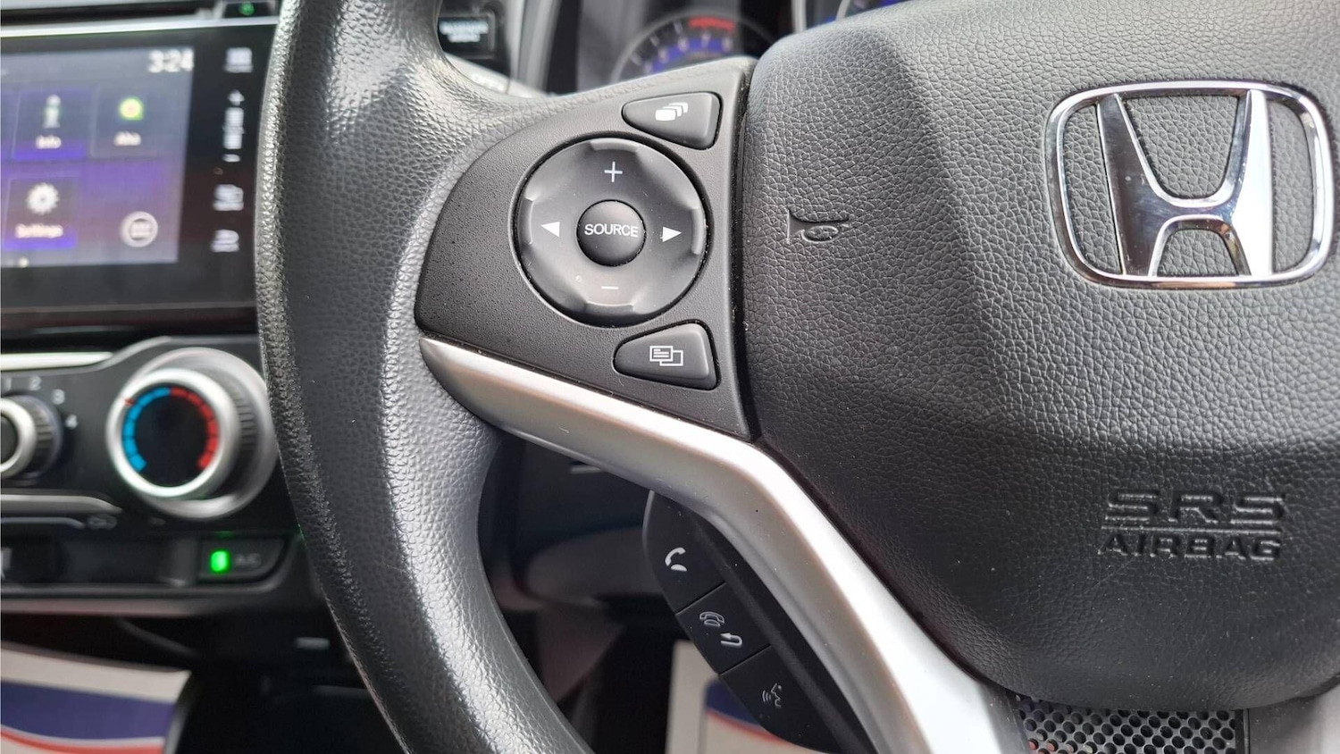 Used Honda Jazz 2018 for sale - 76994350: Photo 19