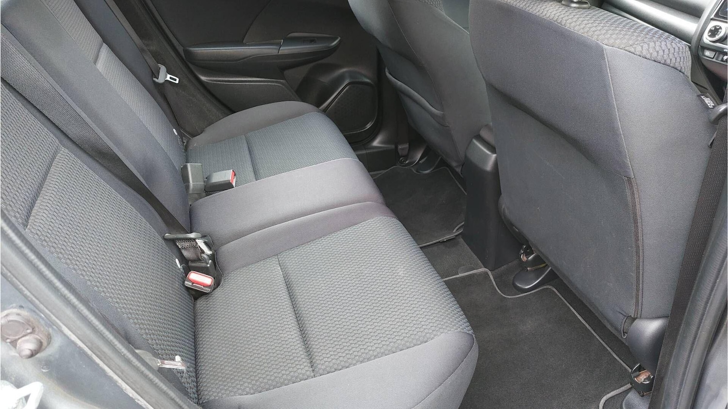 Used Honda Jazz 2018 for sale - 76994350: Photo 22