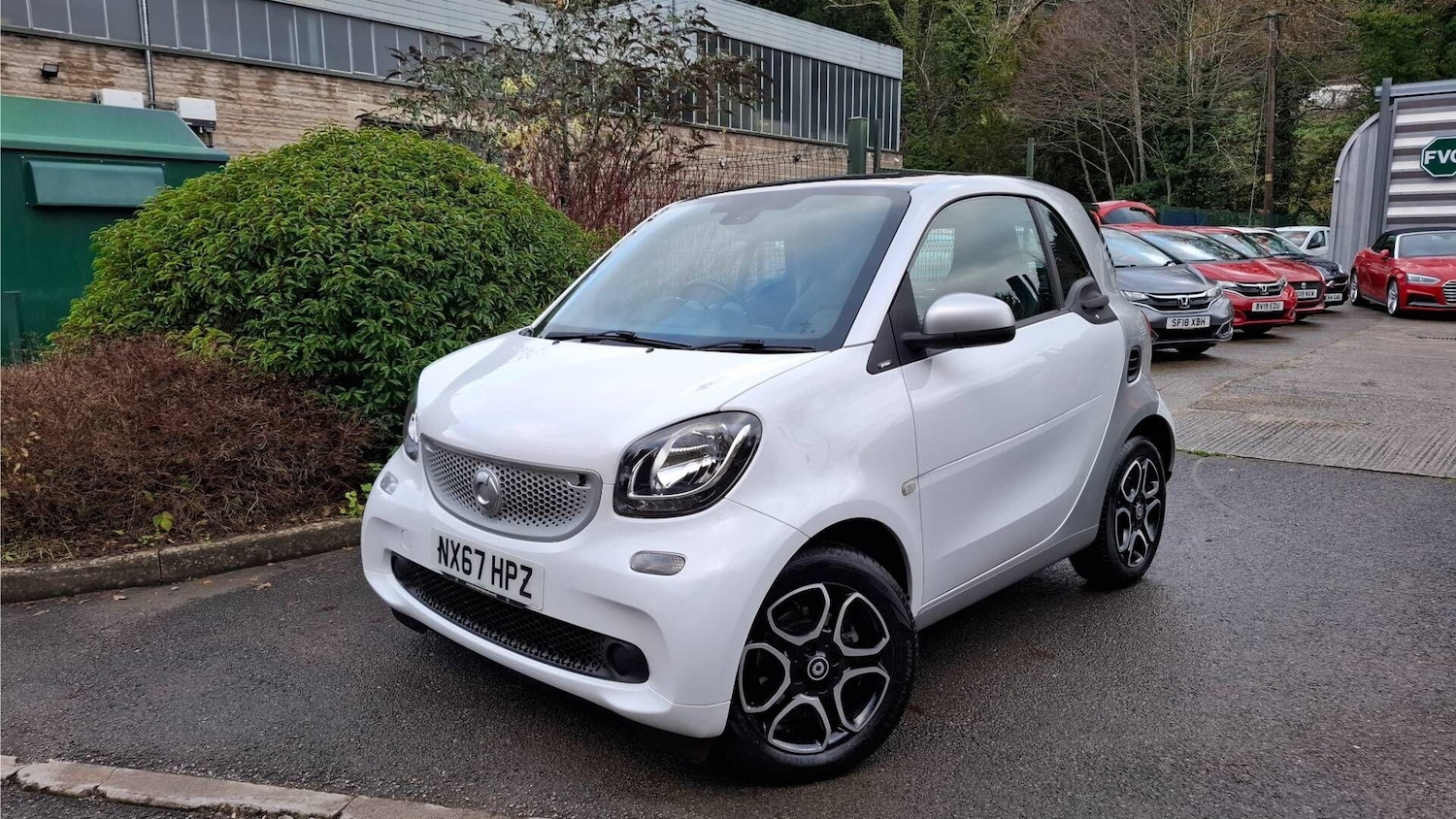Used smart fortwo 2017 for sale - 76743331: Photo 1