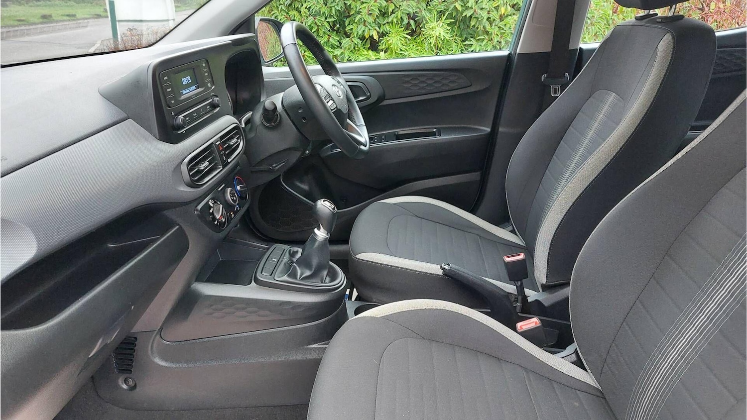 Used Hyundai i10 2022 for sale - 77029850: Photo 24