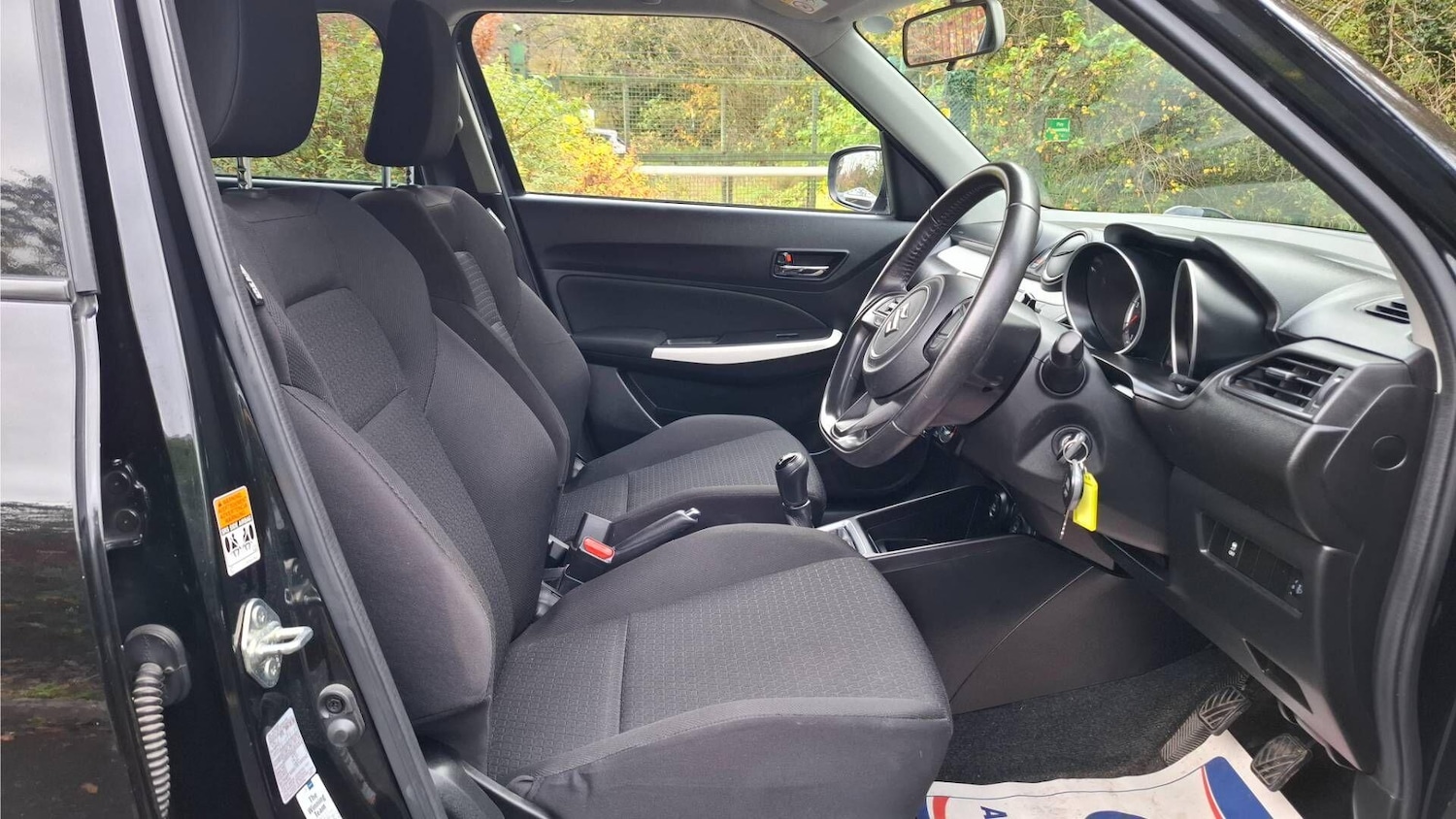 Used Suzuki Swift 2019 for sale - 76572989: Photo 10