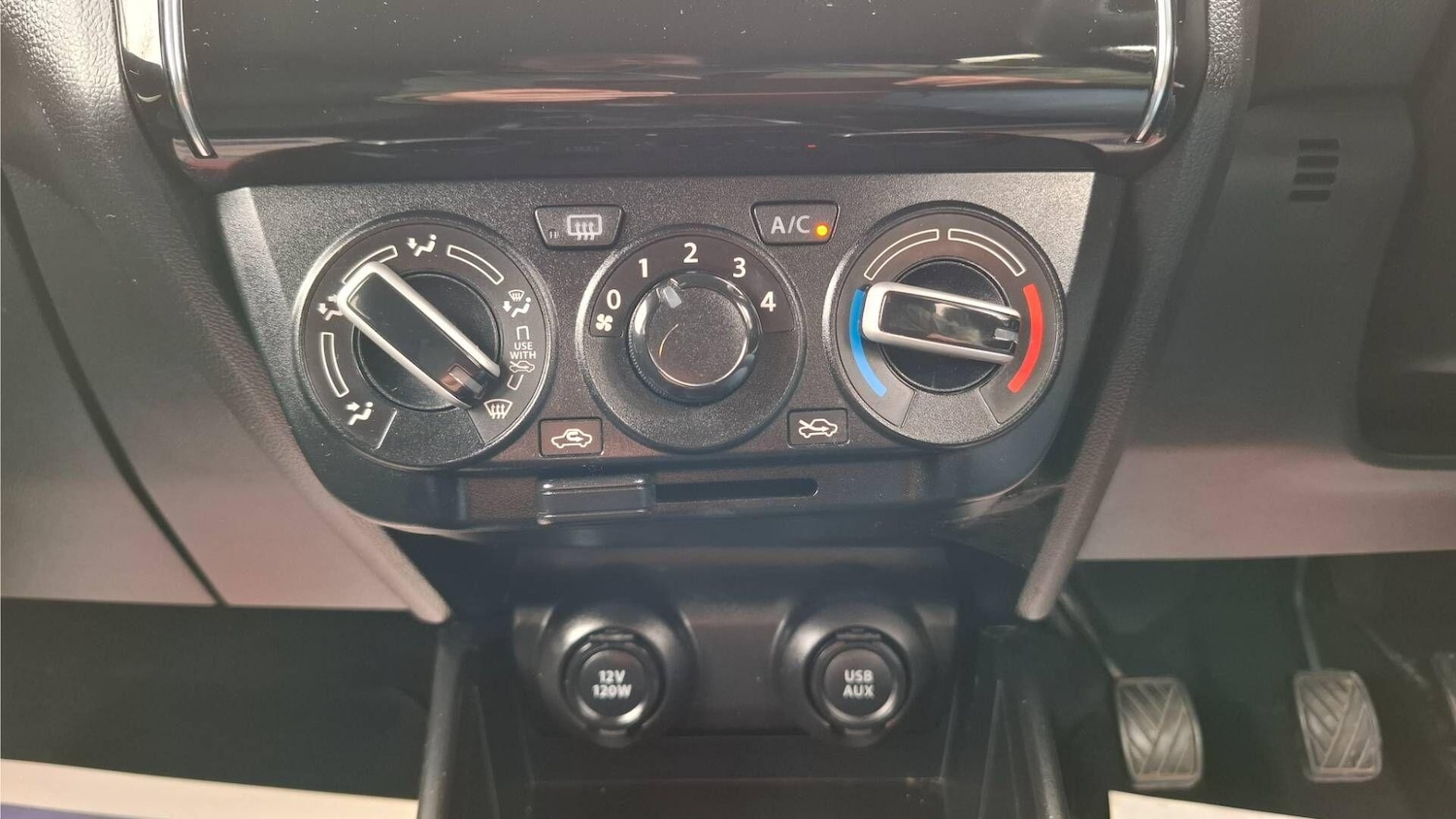 Used Suzuki Swift 2019 for sale - 76572989: Photo 18