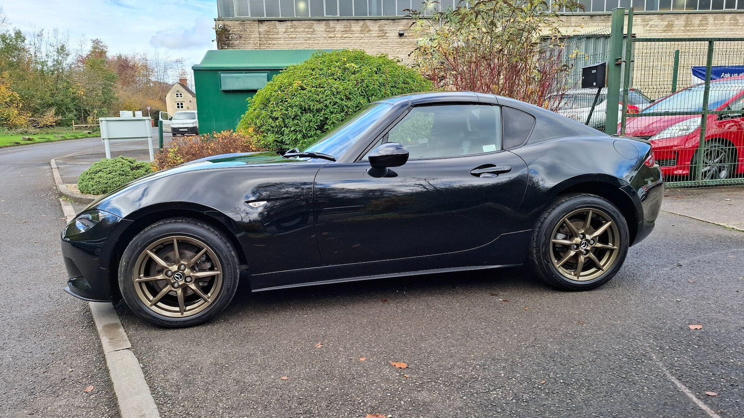 Used Mazda MX-5 2018 for sale - 76936598: Photo 11