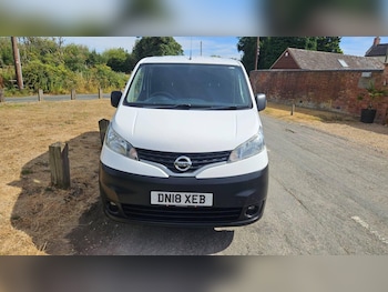 Used Nissan NV200 2018 for sale - 79426537: Photo