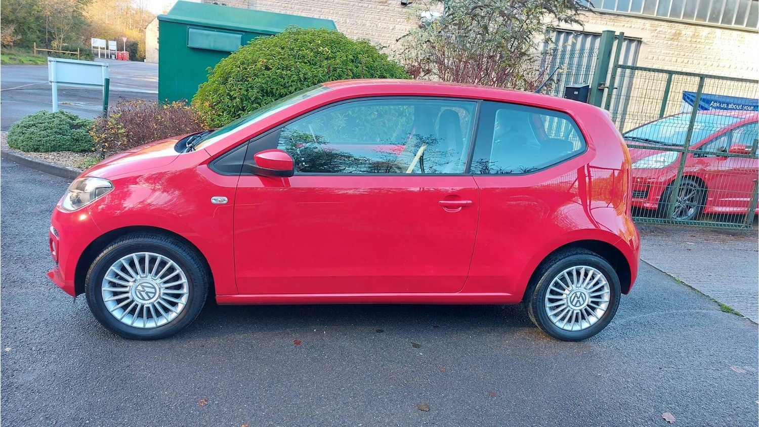 Used Volkswagen up! 2014 for sale - 76572940: Photo 5