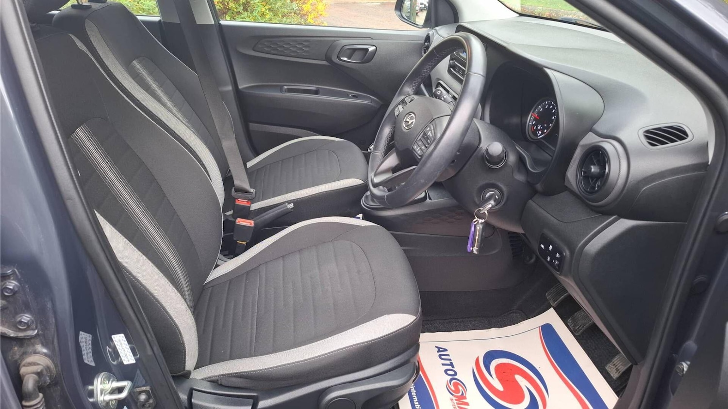 Used Hyundai i10 2022 for sale - 76573769: Photo 11