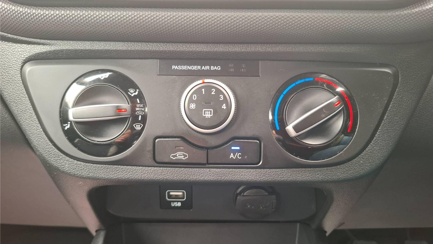 Used Hyundai i10 2022 for sale - 76573769: Photo 17