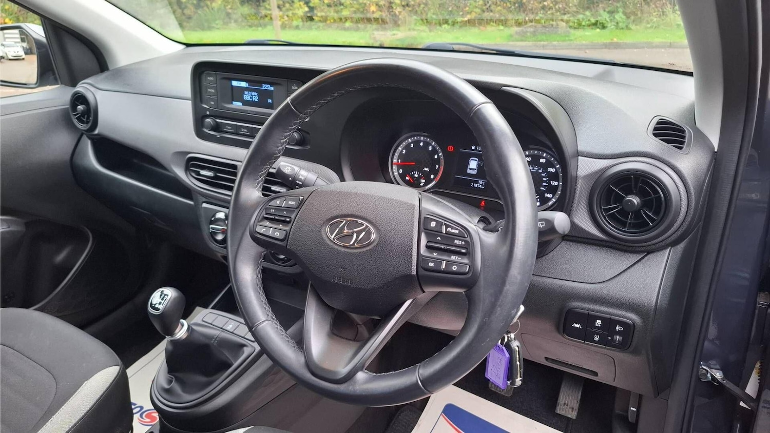 Used Hyundai i10 2022 for sale - 76573769: Photo 19