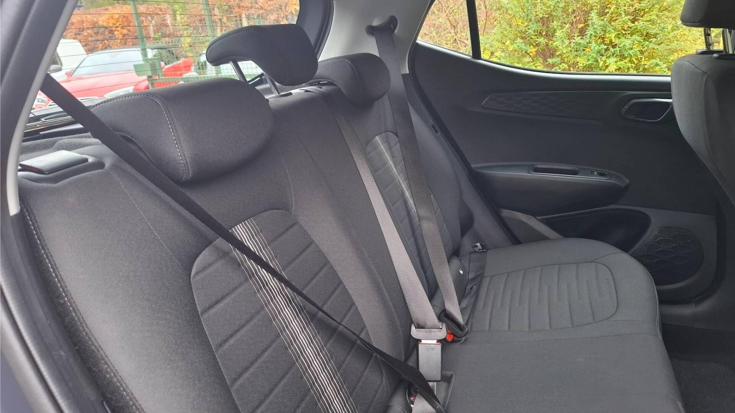 Used Hyundai i10 2022 for sale - 76573769: Photo 25