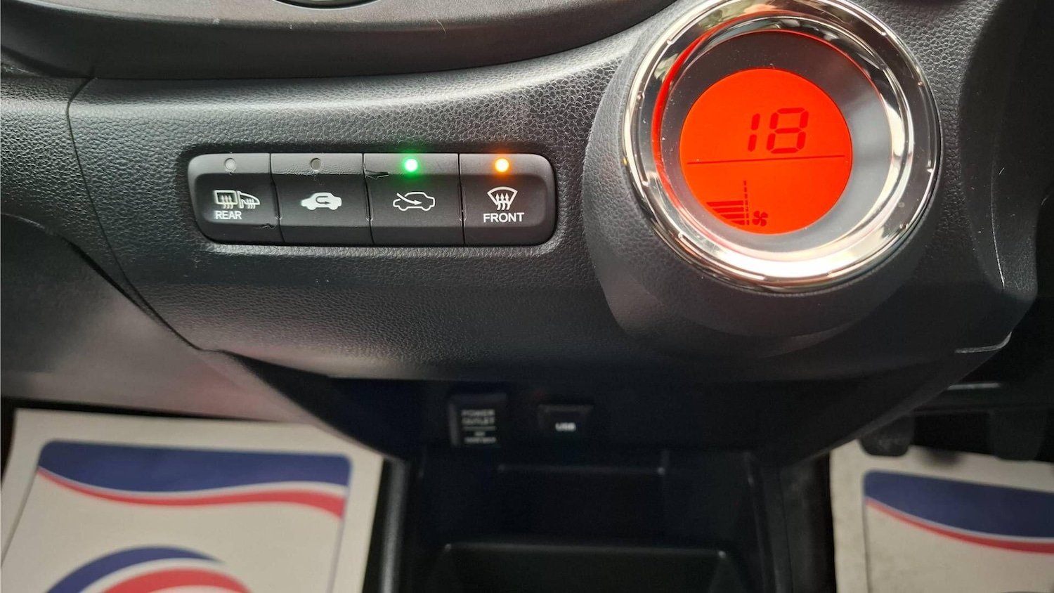 Used Honda Jazz 2014 for sale - 76573192: Photo 16