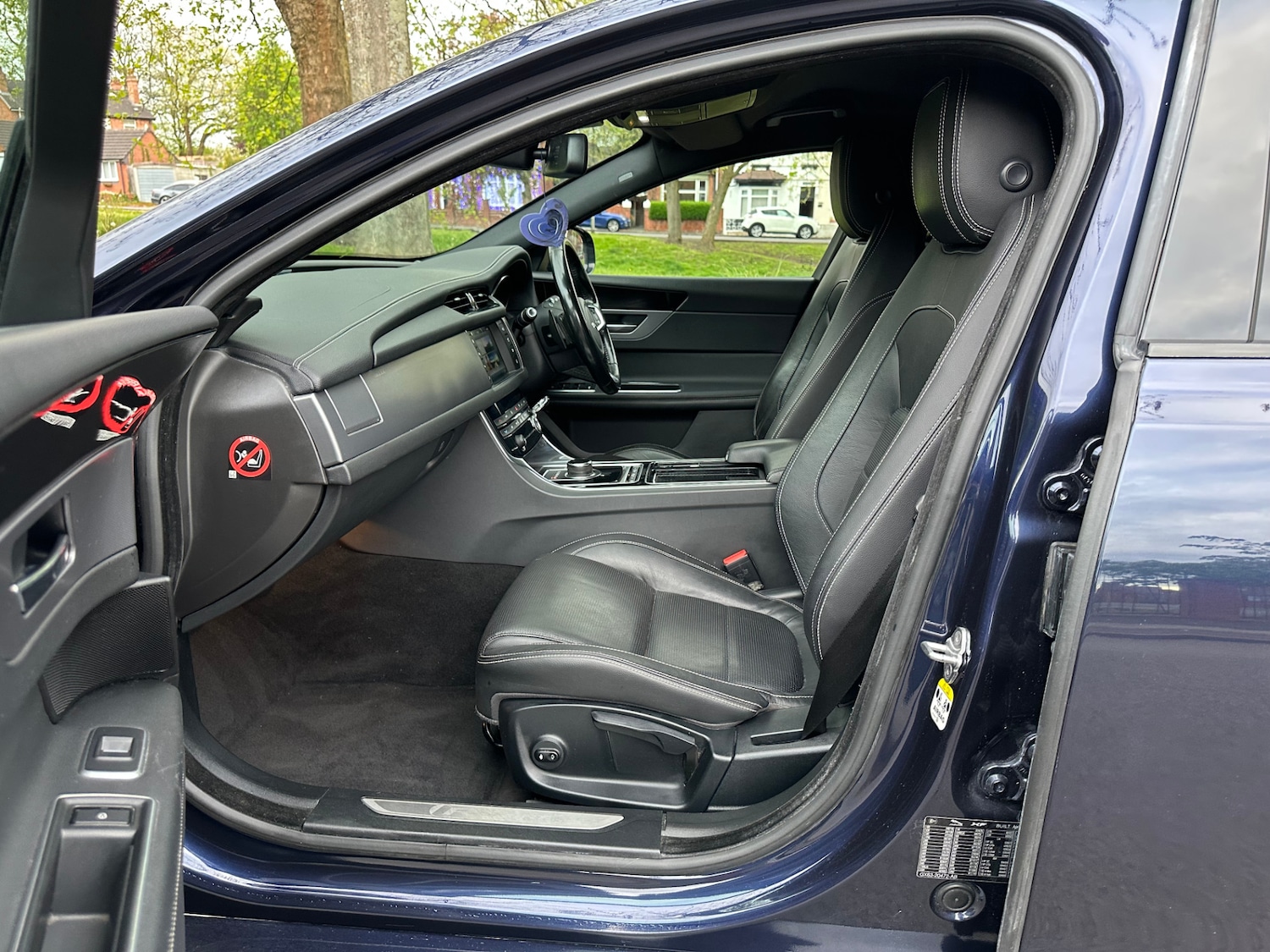 Used Jaguar XF 2016 for sale - 76460941: Photo 10