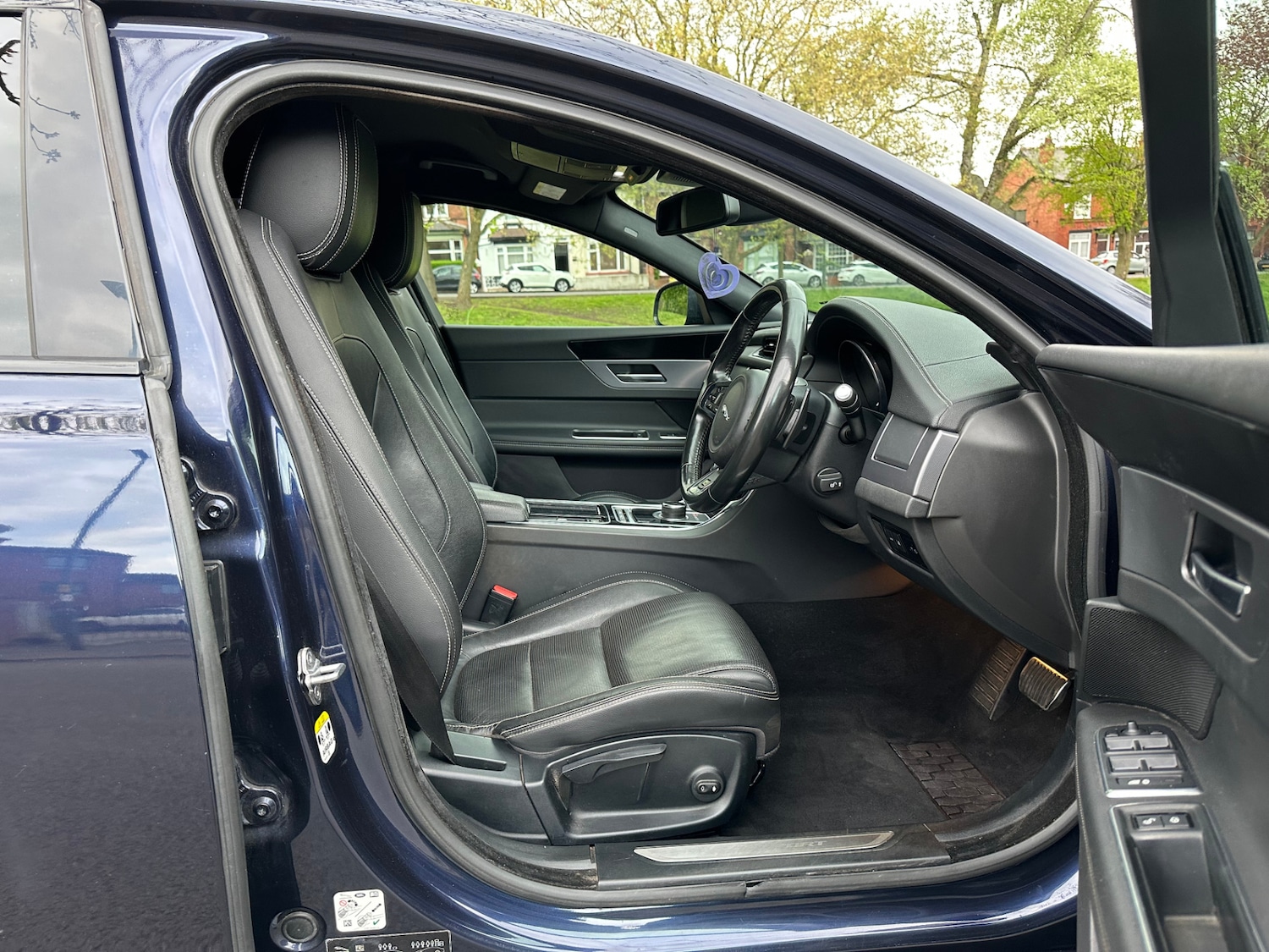 Used Jaguar XF 2016 for sale - 76460941: Photo 11