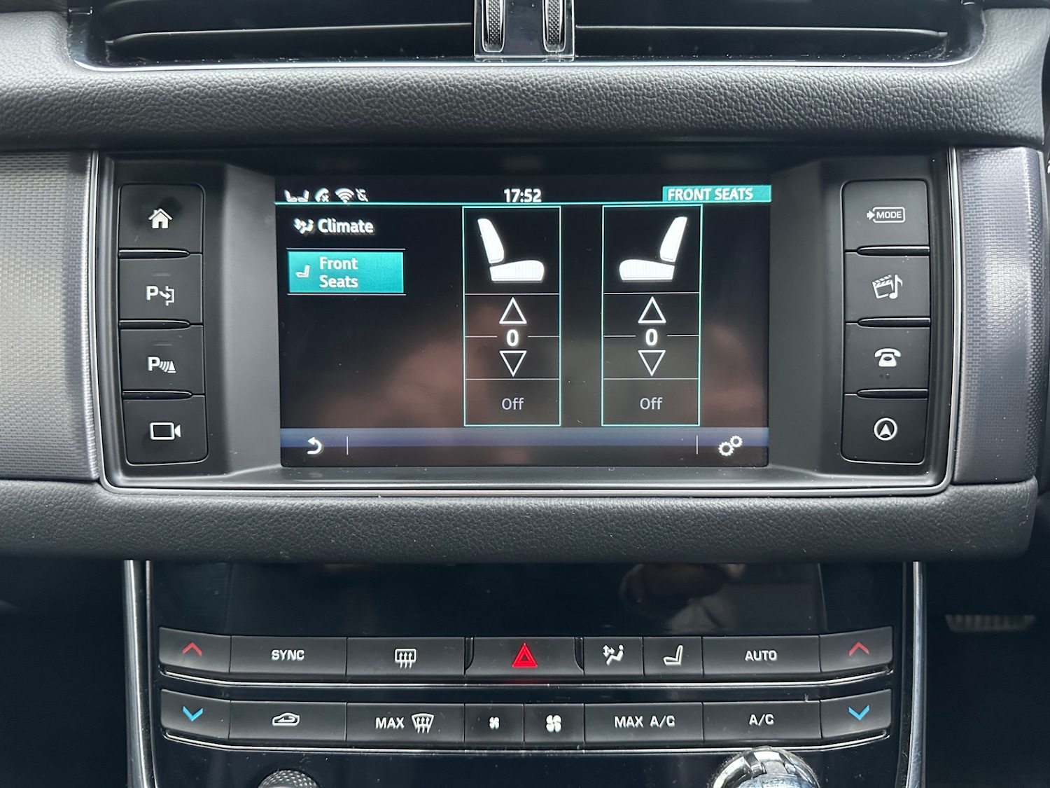 Used Jaguar XF 2016 for sale - 76460941: Photo 20