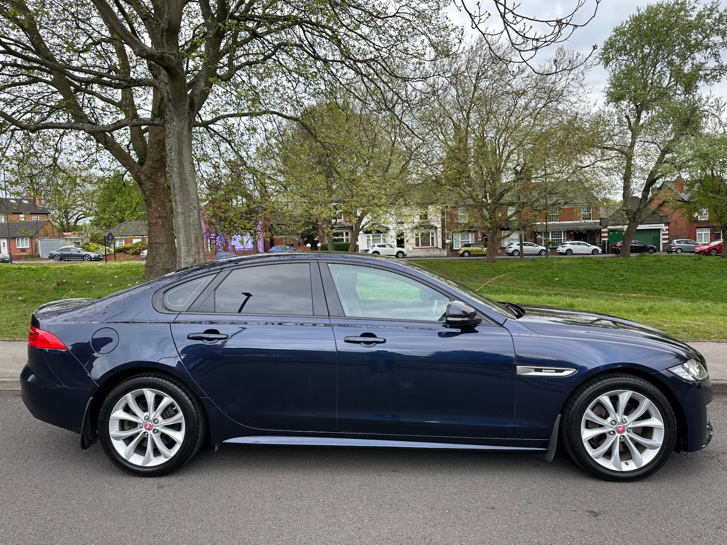 Used Jaguar XF 2016 for sale - 76460941: Photo 3