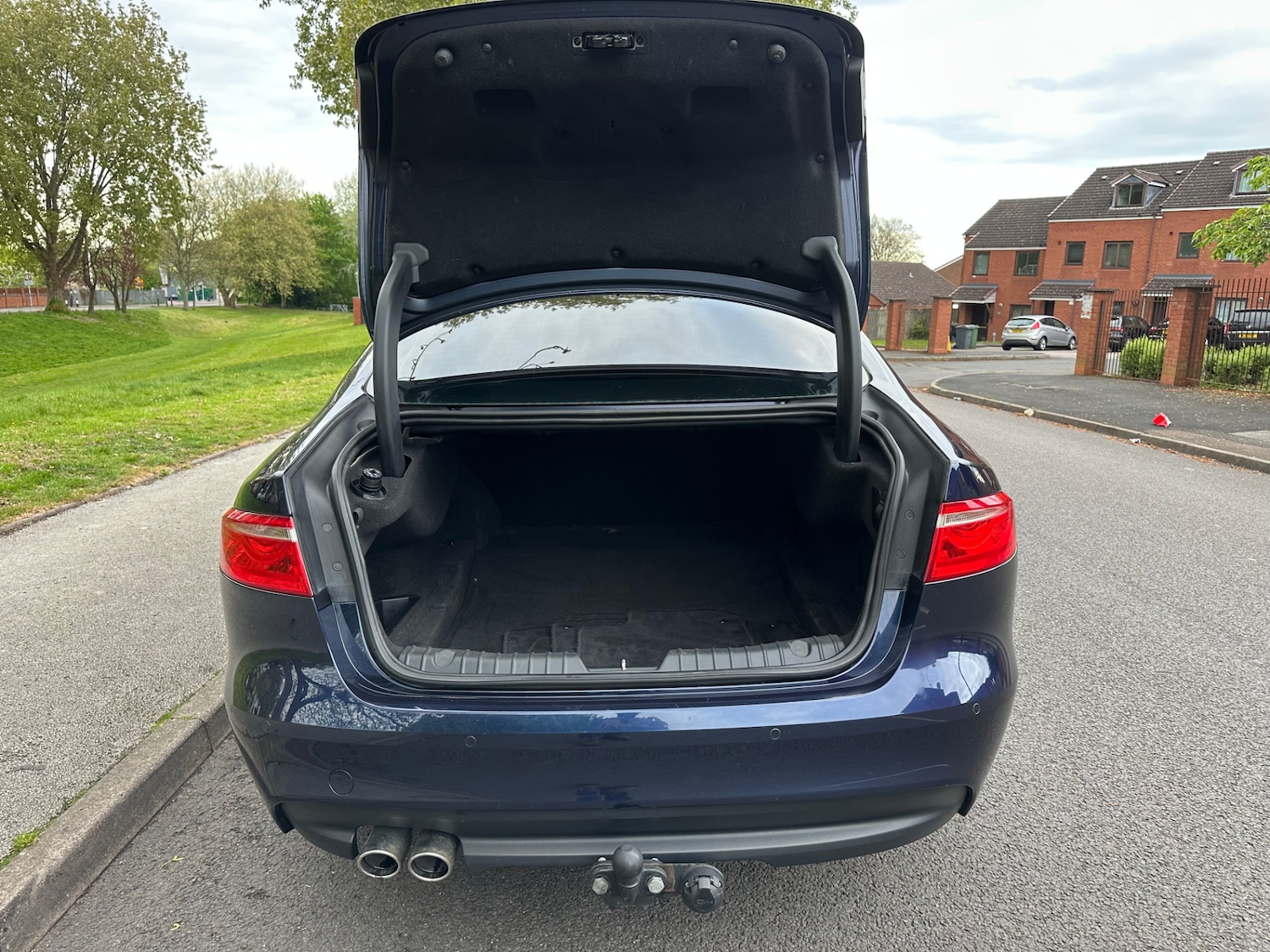 Used Jaguar XF 2016 for sale - 76460941: Photo 32