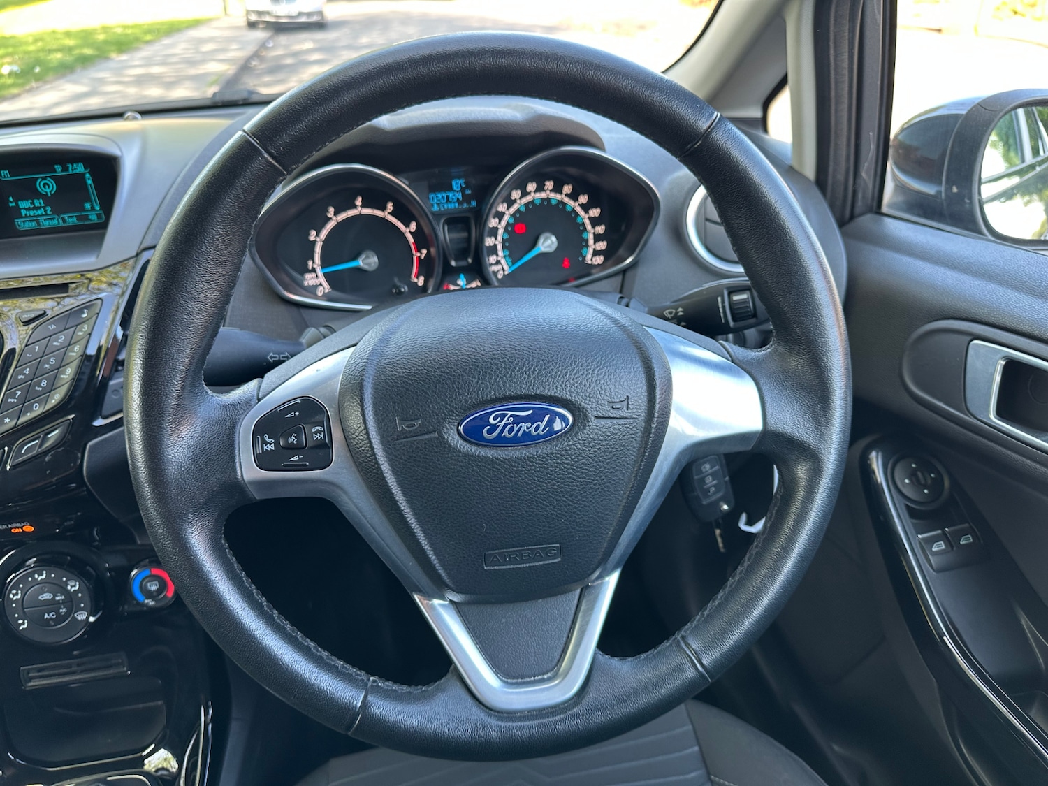 Used Ford Fiesta 2015 for sale - 75994843: Photo 22