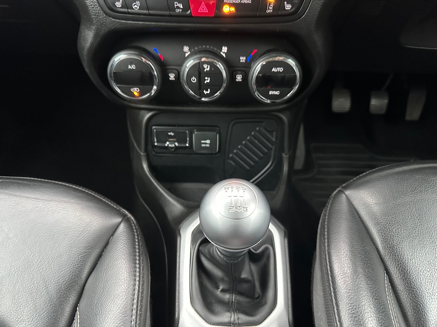 Used Jeep Renegade 2018 for sale - 77707939: Photo 19