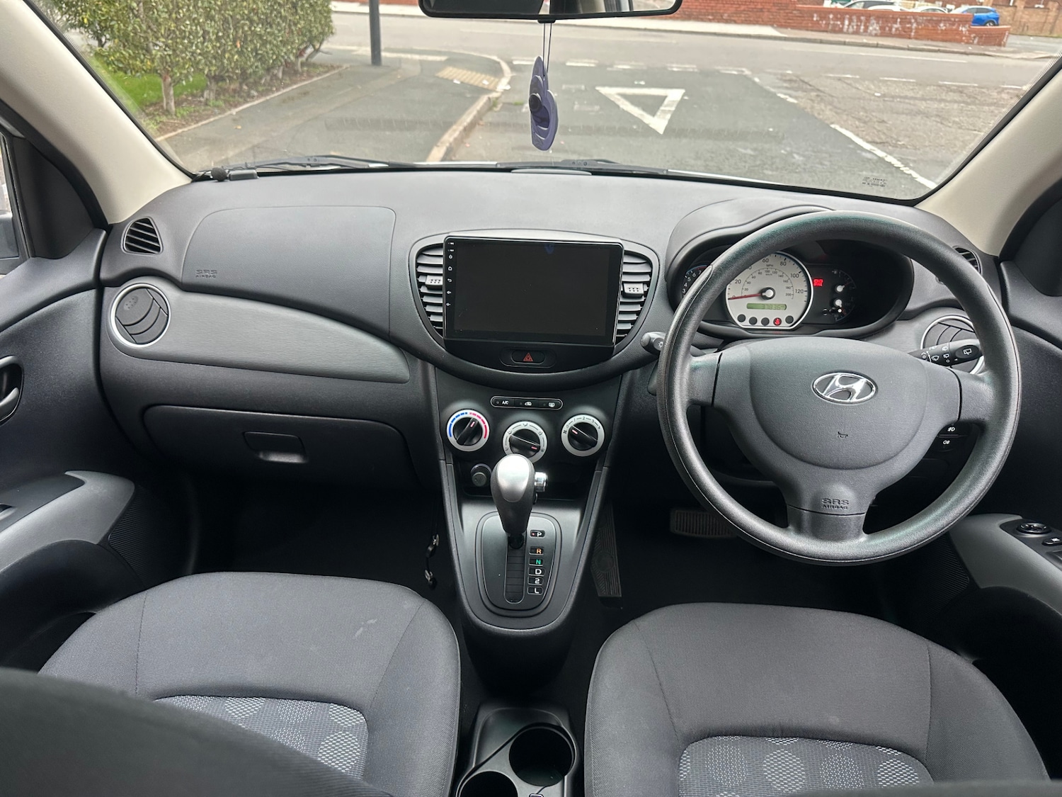 Used Hyundai i10 2009 for sale - 76309762: Photo 15