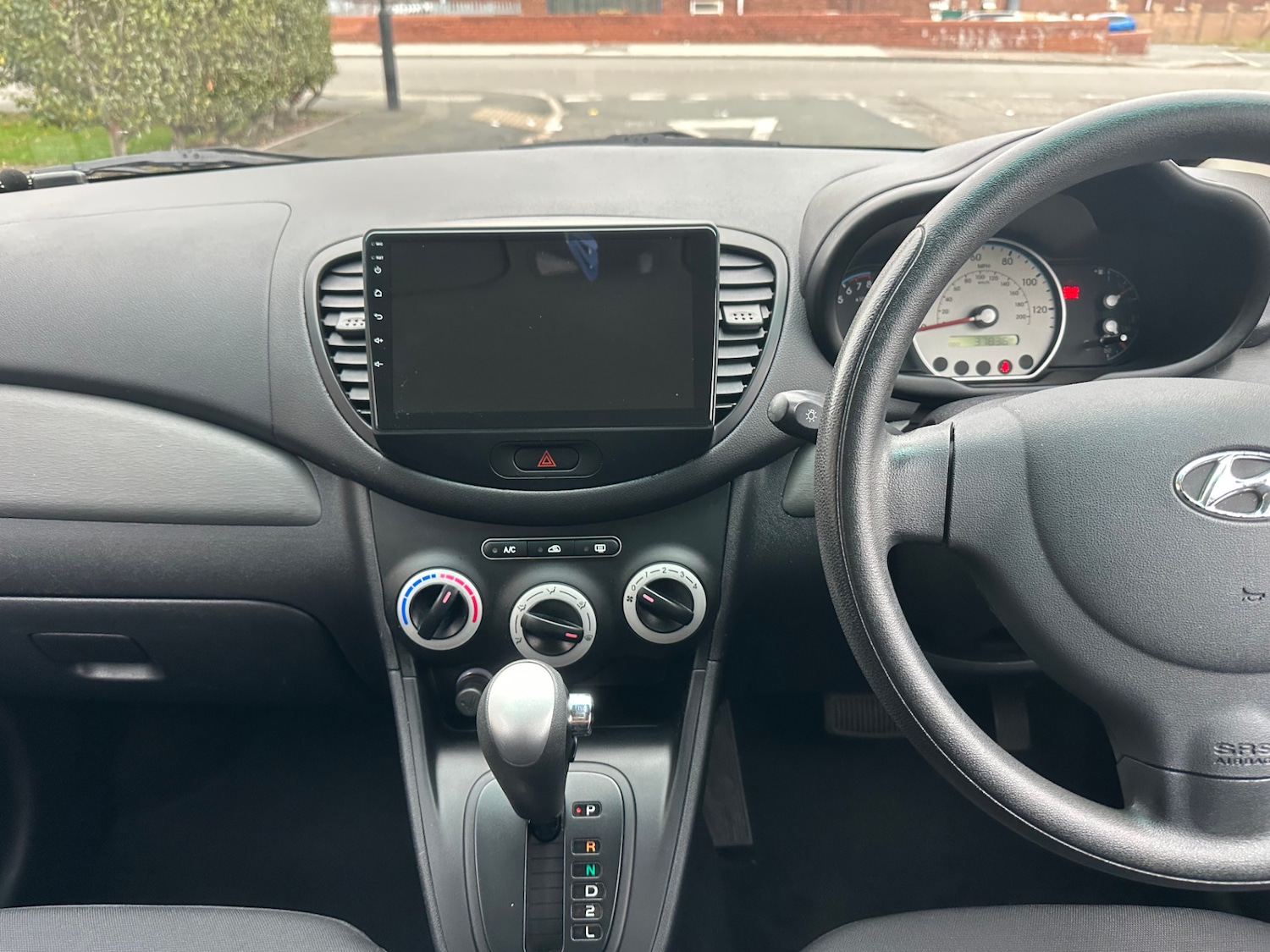 Used Hyundai i10 2009 for sale - 76309762: Photo 16