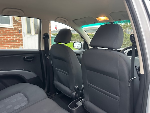 Used Hyundai i10 2009 for sale - 76309762: Photo 24