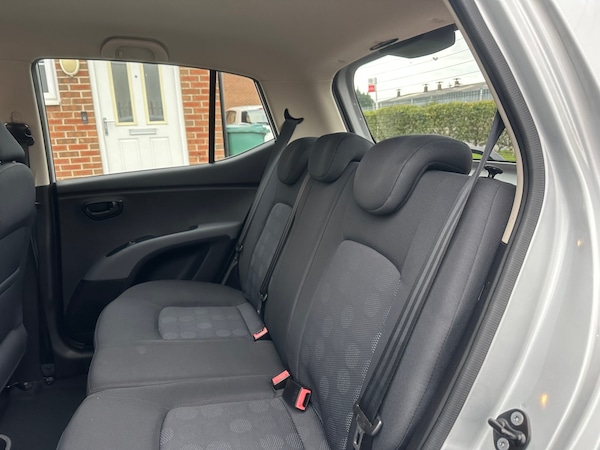 Used Hyundai i10 2009 for sale - 76309762: Photo 25