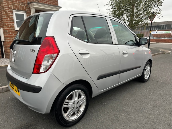Used Hyundai i10 2009 for sale - 76309762: Photo 5