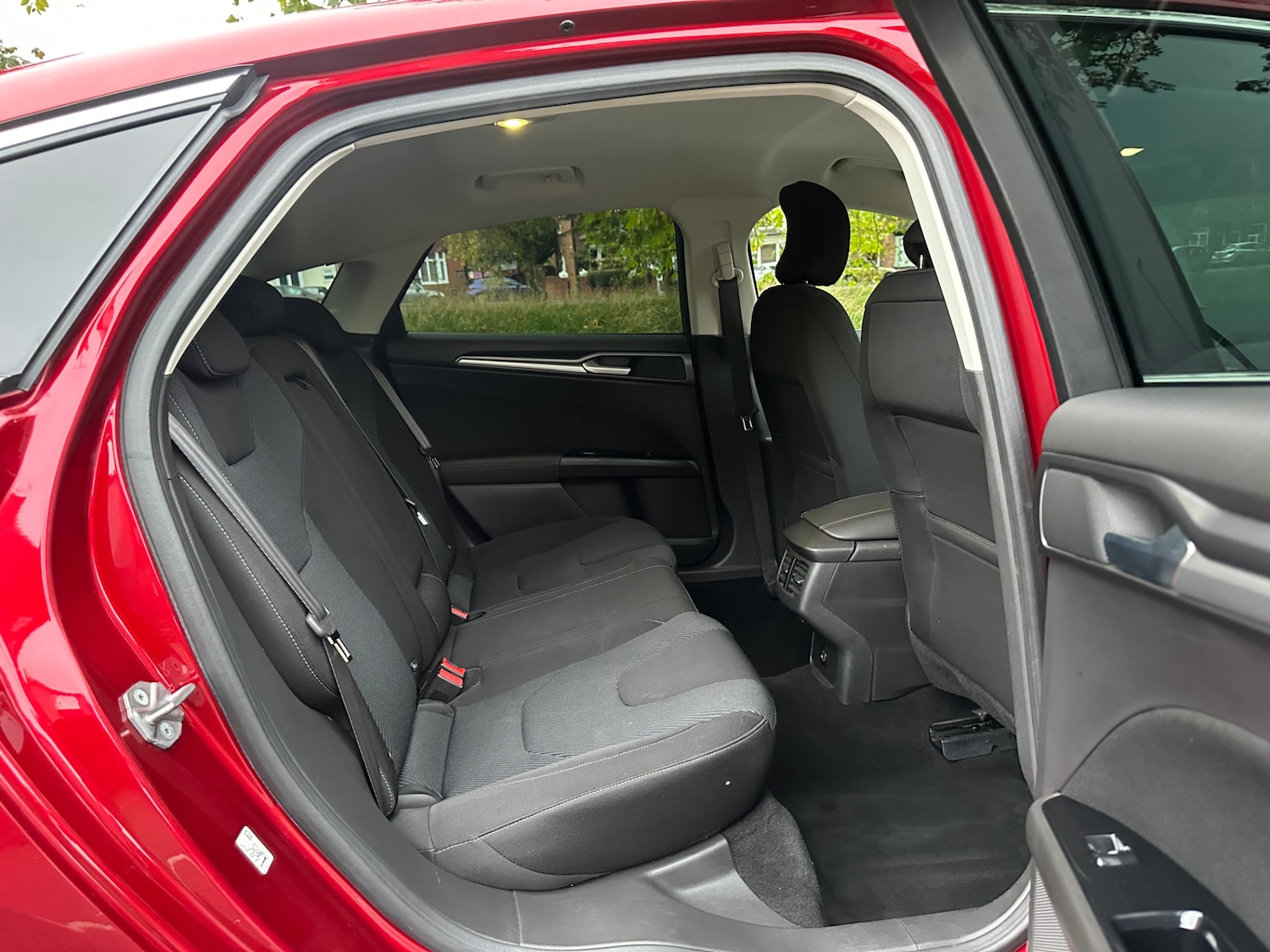 Used Ford Mondeo 2016 for sale - 76243597: Photo 24