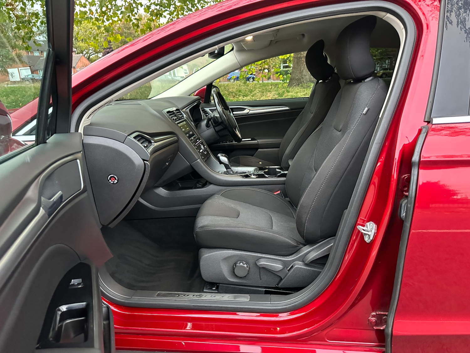 Used Ford Mondeo 2016 for sale - 76243597: Photo 9