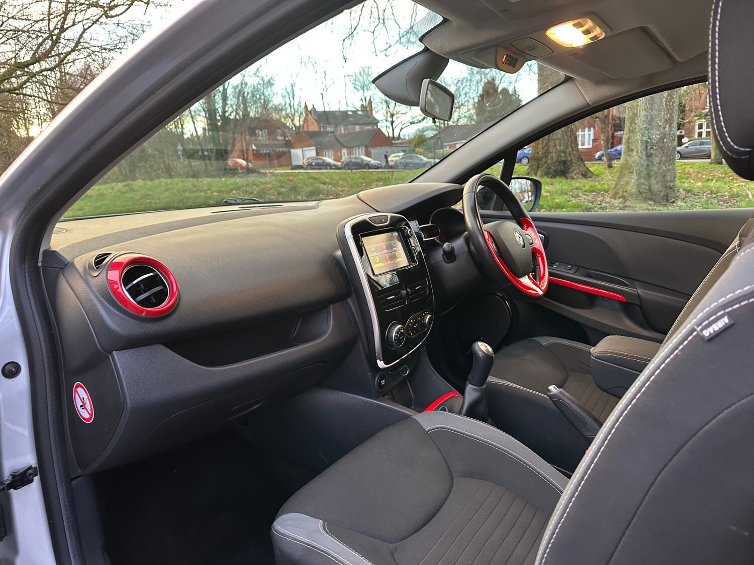 Used Renault Clio 2016 for sale - 77555816: Photo 11