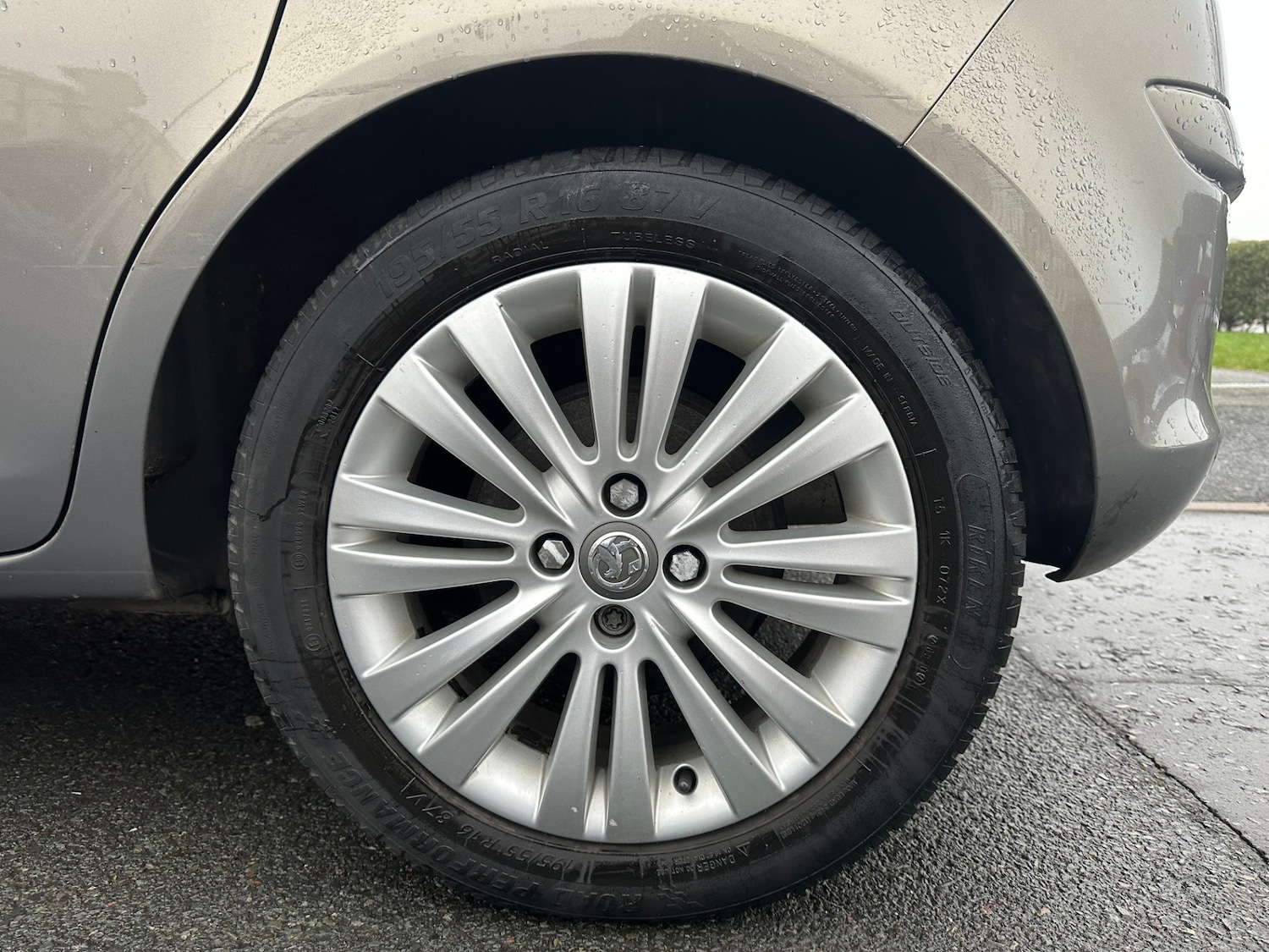 Used Vauxhall Corsa 2011 for sale - 77241156: Photo 29