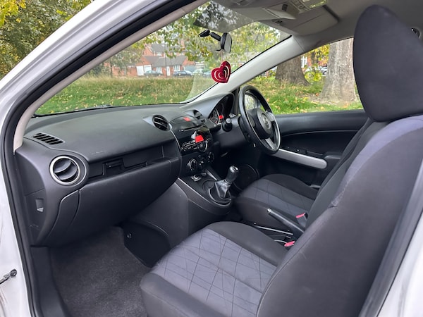 Used Mazda Mazda2 2012 for sale - 76257725: Photo 11