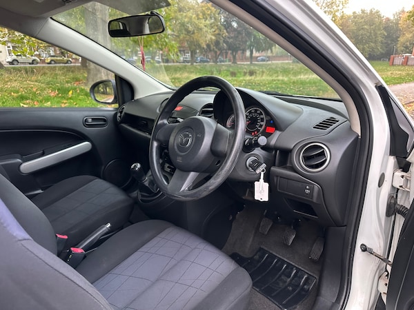Used Mazda Mazda2 2012 for sale - 76257725: Photo 12