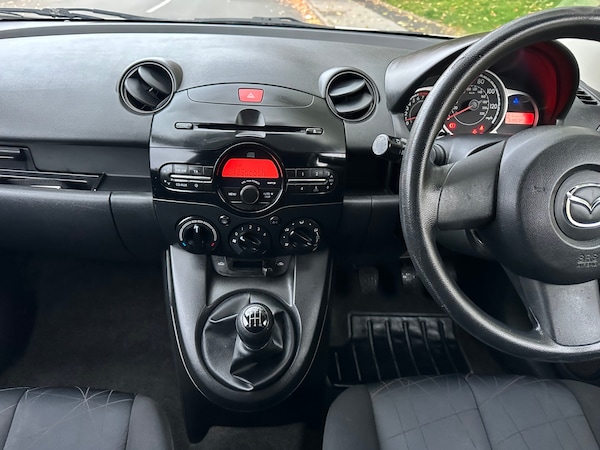 Used Mazda Mazda2 2012 for sale - 76257725: Photo 16