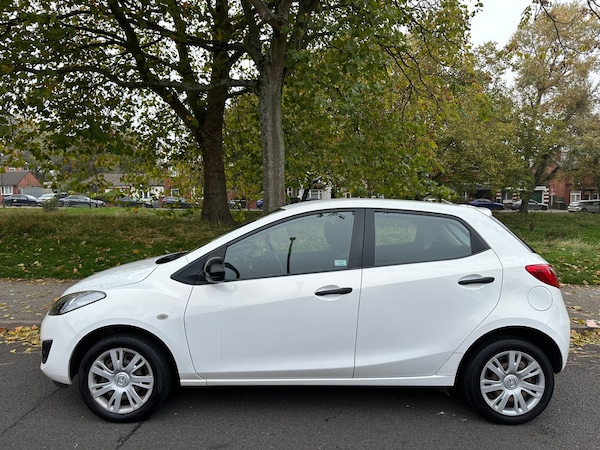 Used Mazda Mazda2 2012 for sale - 76257725: Photo 7