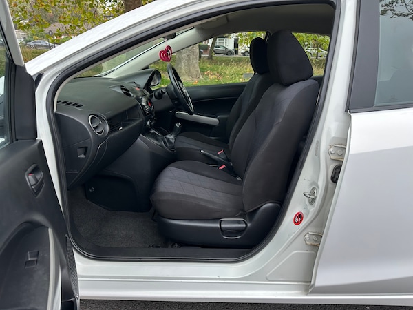 Used Mazda Mazda2 2012 for sale - 76257725: Photo 9