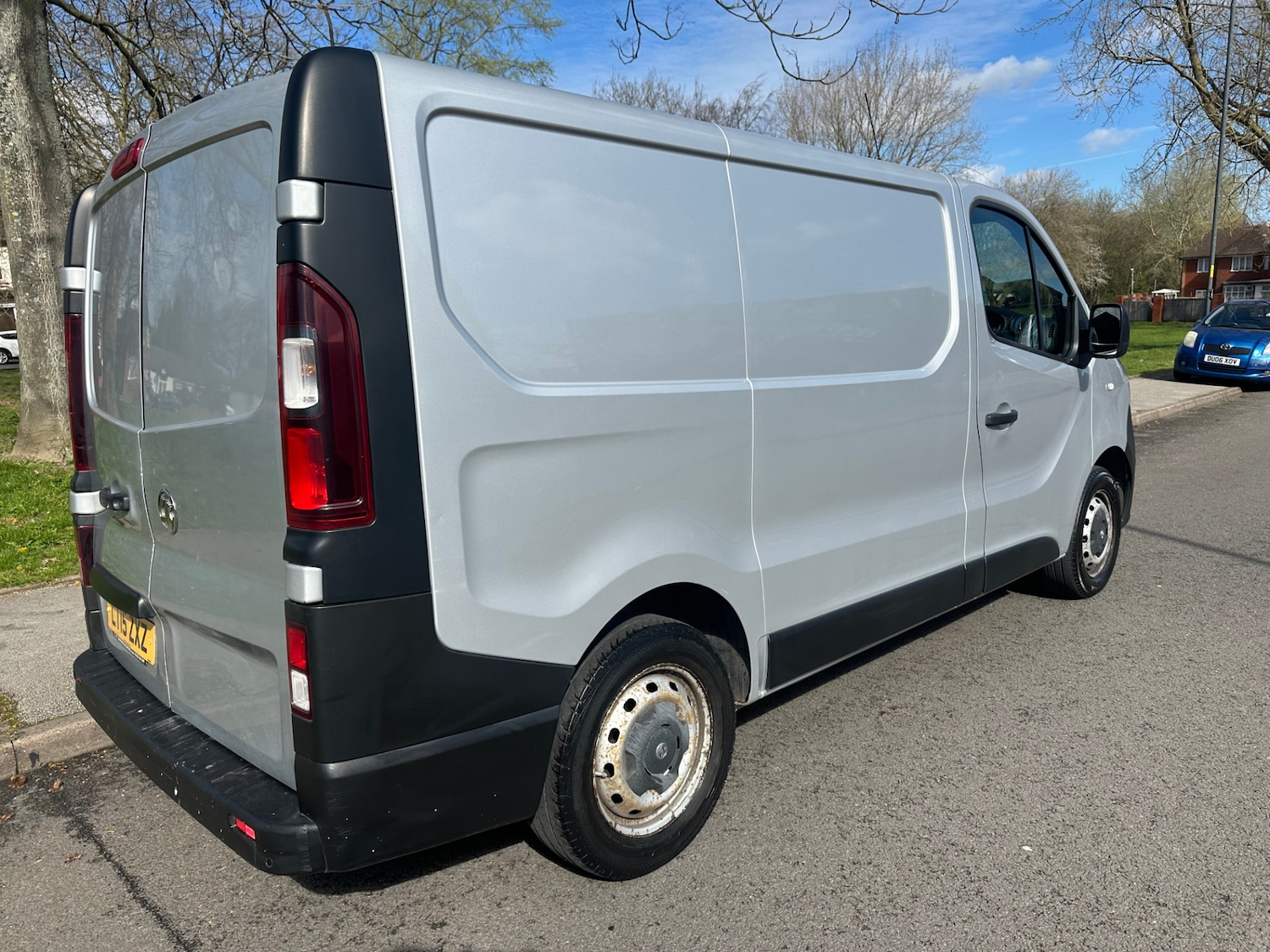 Used Vauxhall Vivaro 2015 for sale - 78099801: Photo 3