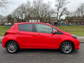 Used Toyota Yaris 2016 for sale - 74487991: Photo