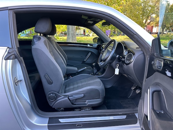 Used Volkswagen Beetle 2013 for sale - 76243341: Photo 10
