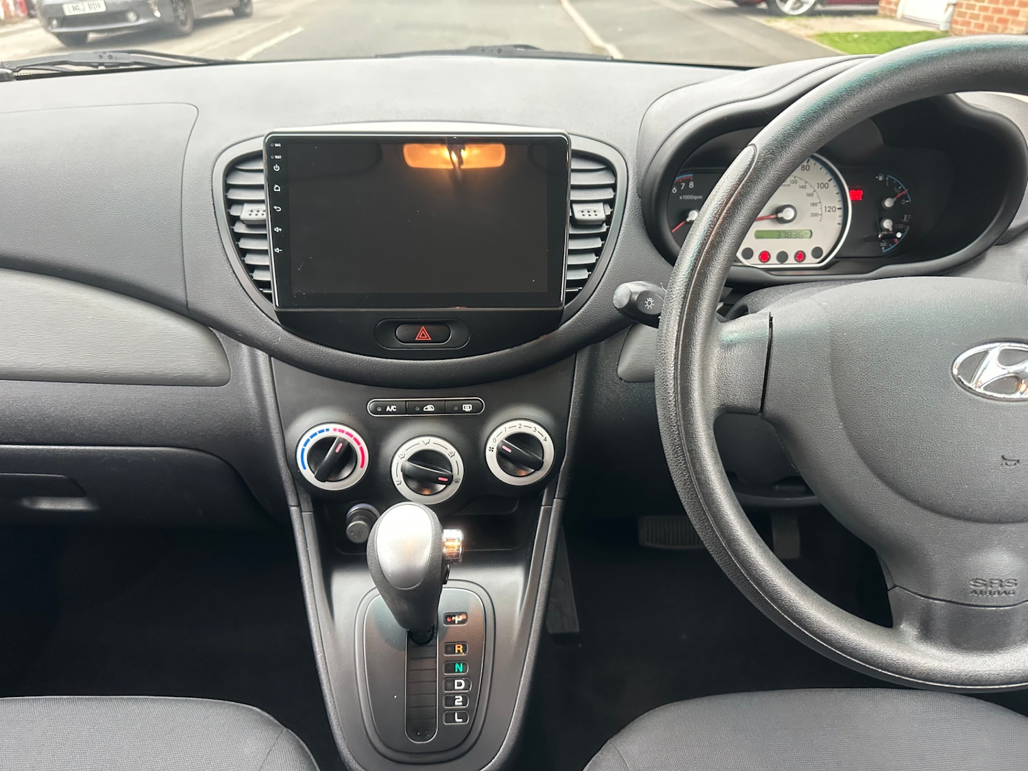 Used Hyundai i10 2009 for sale - 76949733: Photo 16