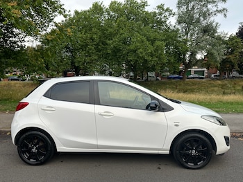 Used Mazda Mazda2 2014 for sale - 75453533: Photo