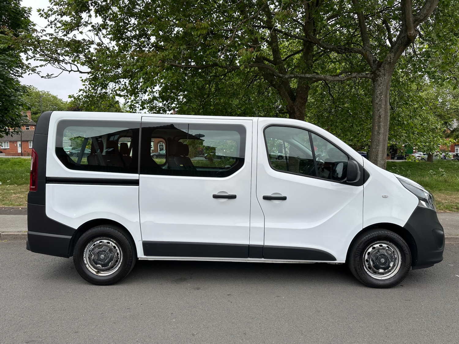 Used Vauxhall Vivaro 2016 for sale - 76460694: Photo 3