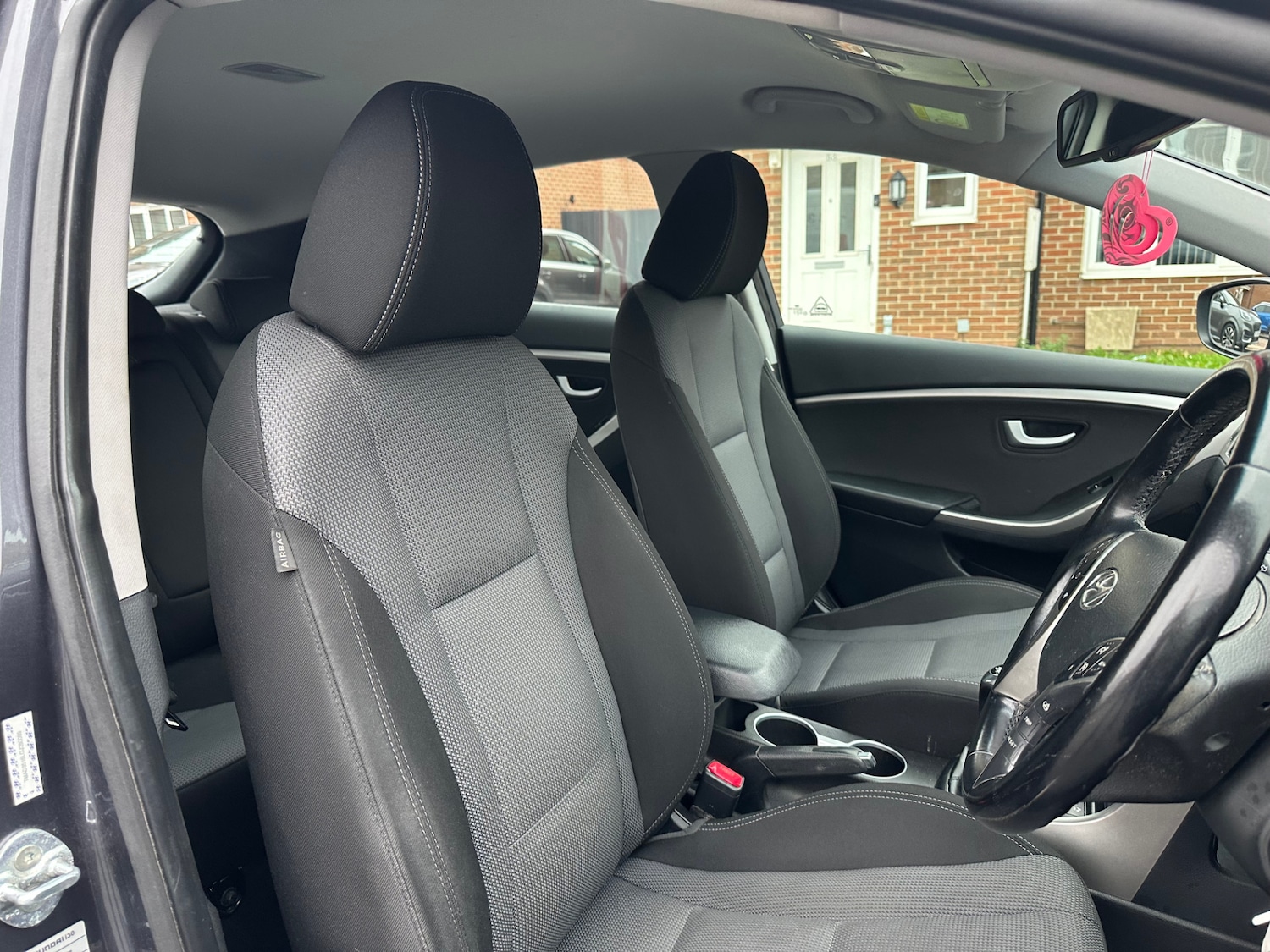 Used Hyundai i30 2015 for sale - 76292832: Photo 12