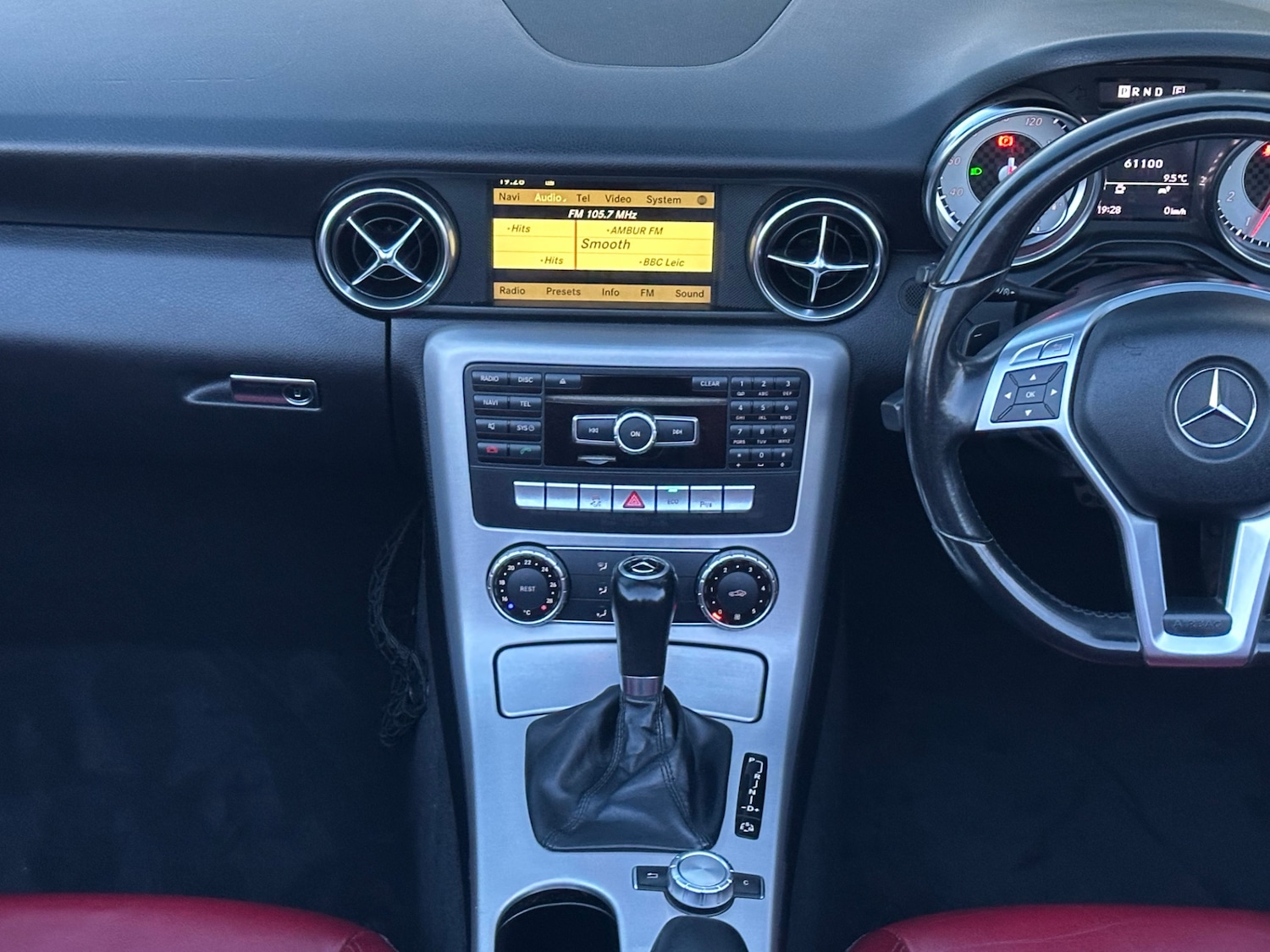 Used Mercedes-Benz SLK 2011 for sale - 78078280: Photo 26