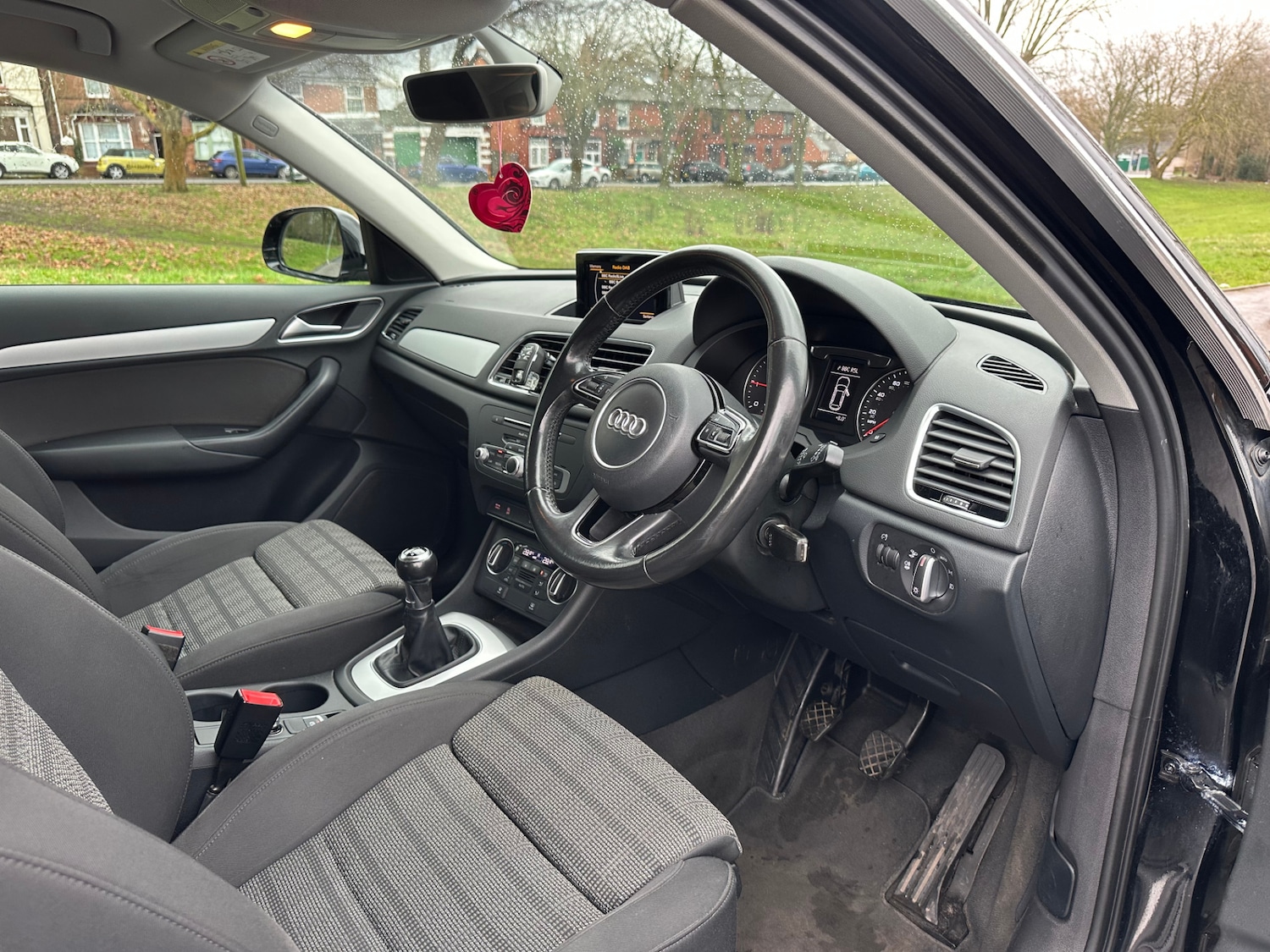 Used Audi Q3 2016 for sale - 77418575: Photo 10