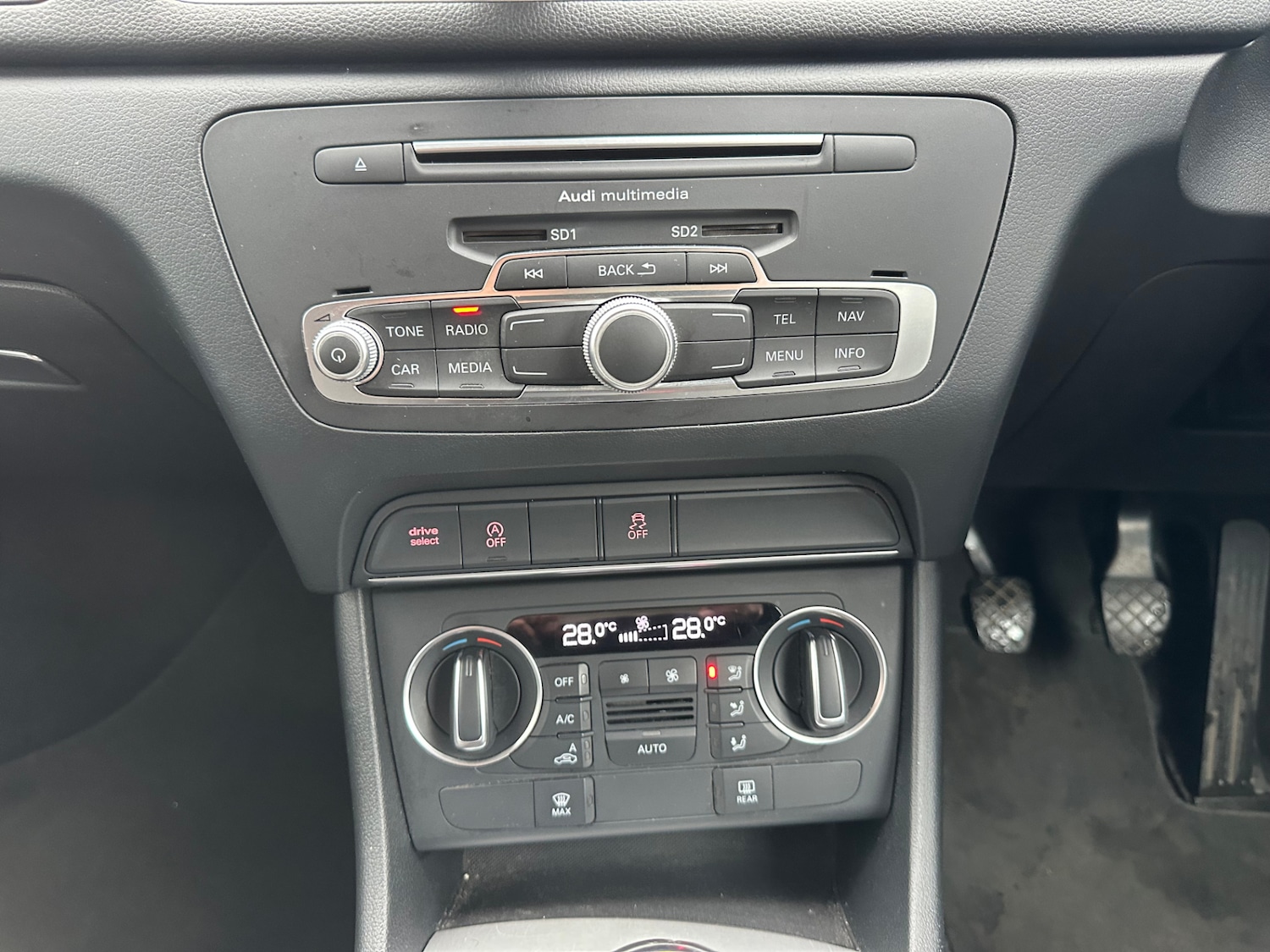 Used Audi Q3 2016 for sale - 77418575: Photo 16